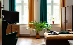 Bailey Apartment